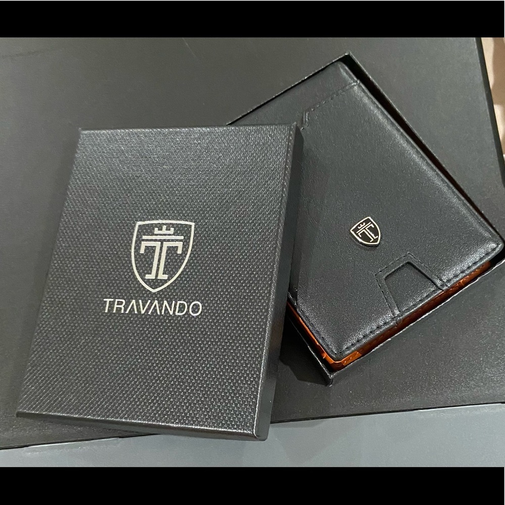 TRAVANDO leather wallet